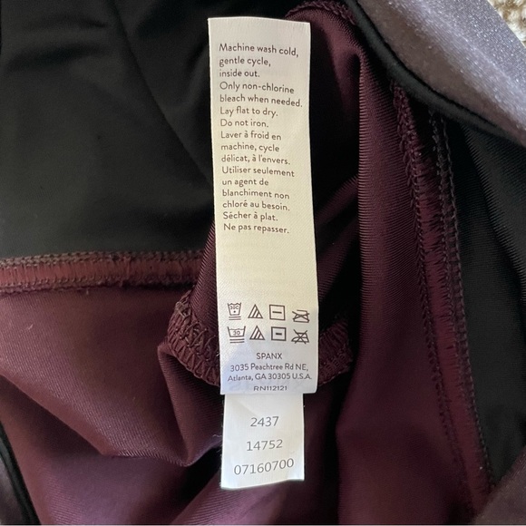 Spanx Faux Leather Leggings Women’s M Plum Purple Shiny Textured Skinny #2437 - Picture 13 of 13